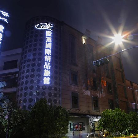 All-Ur Boutique Motel -Chia Yi Branch Chiayi Buitenkant foto
