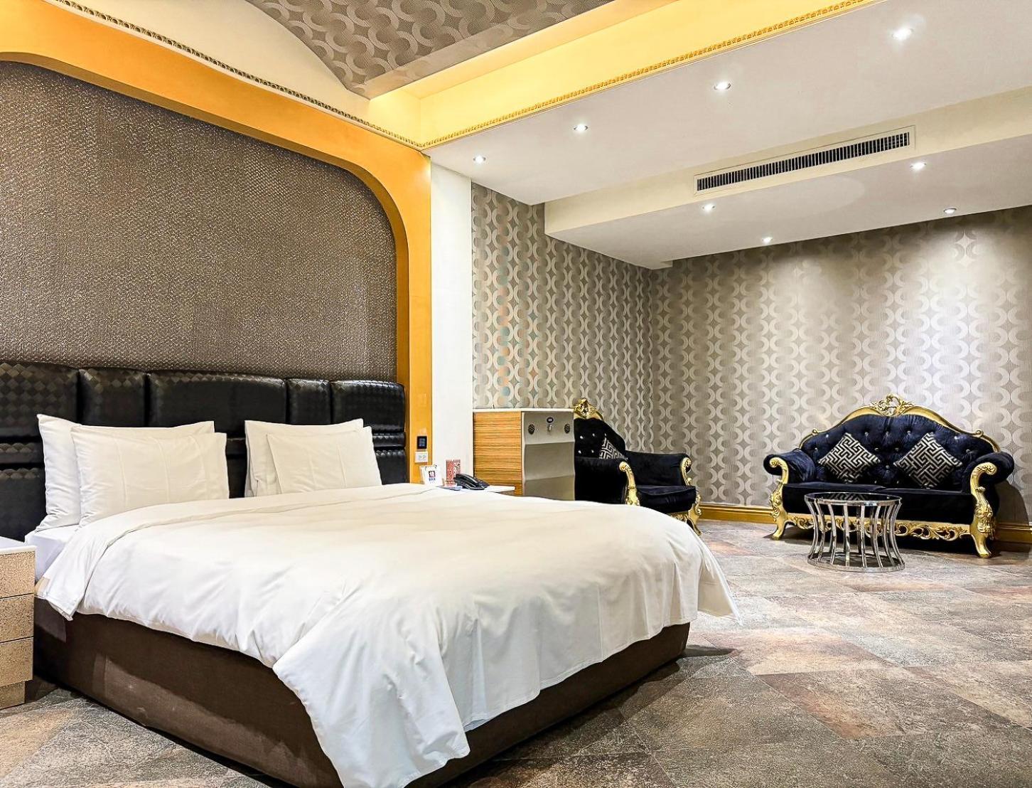 All-Ur Boutique Motel -Chia Yi Branch Chiayi Buitenkant foto