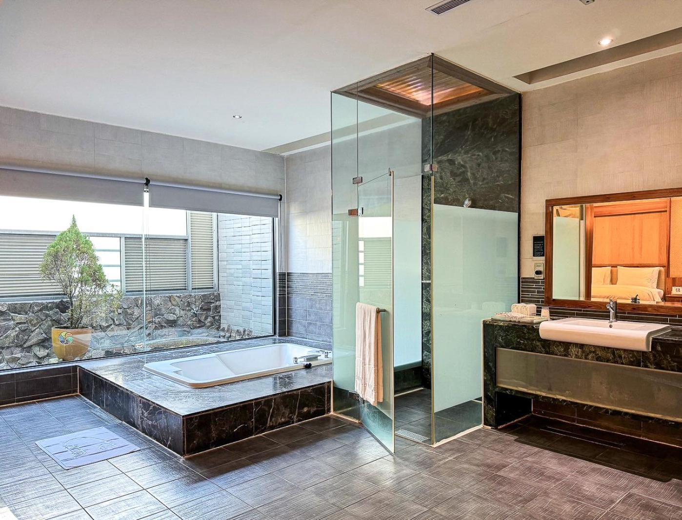 All-Ur Boutique Motel -Chia Yi Branch Chiayi Buitenkant foto