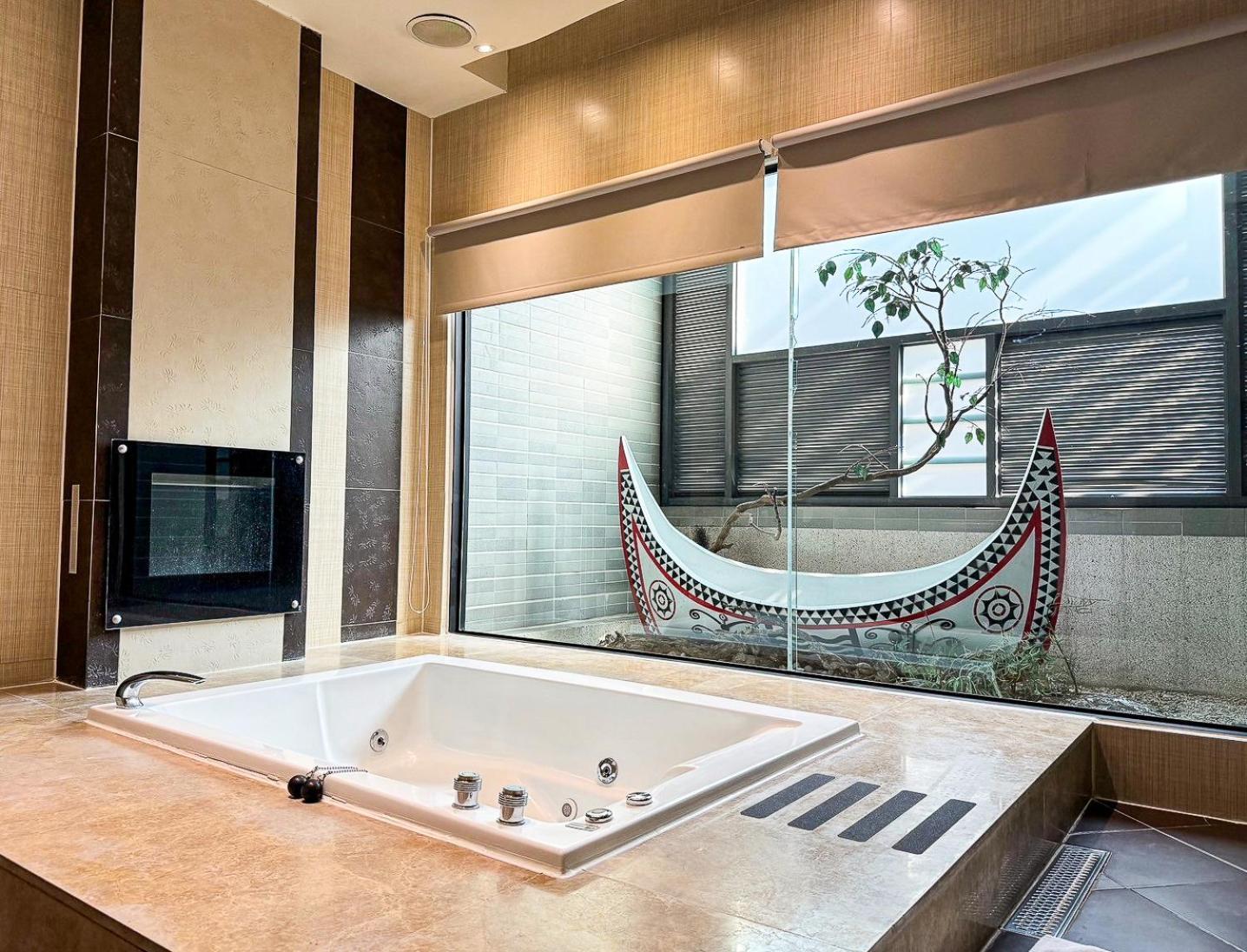 All-Ur Boutique Motel -Chia Yi Branch Chiayi Buitenkant foto