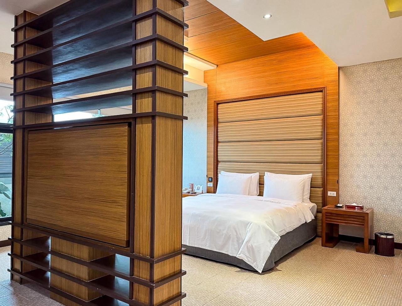 All-Ur Boutique Motel -Chia Yi Branch Chiayi Buitenkant foto