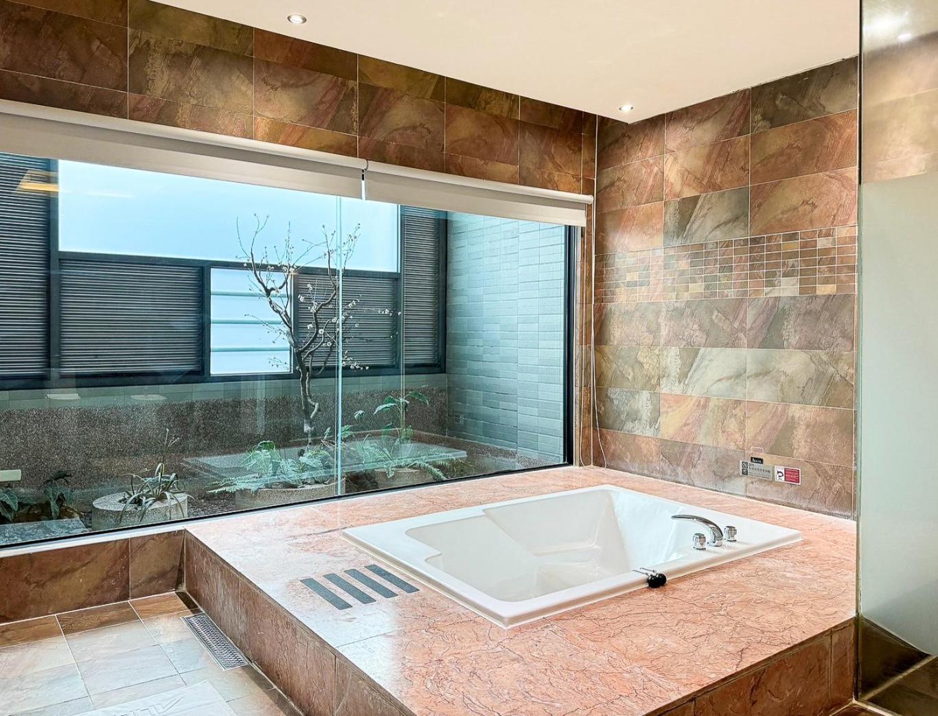 All-Ur Boutique Motel -Chia Yi Branch Chiayi Buitenkant foto