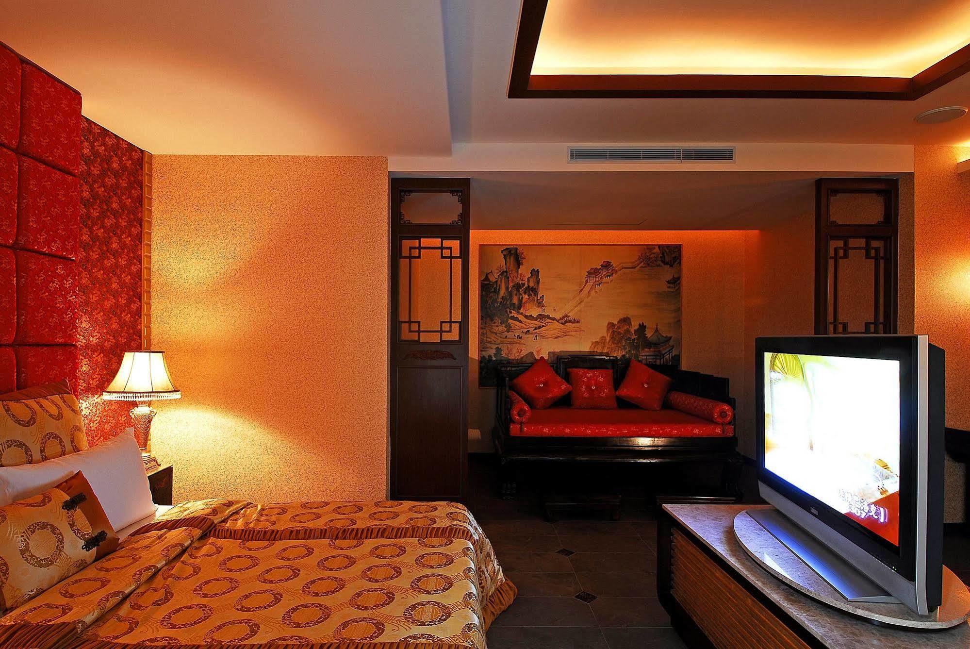 All-Ur Boutique Motel -Chia Yi Branch Chiayi Buitenkant foto