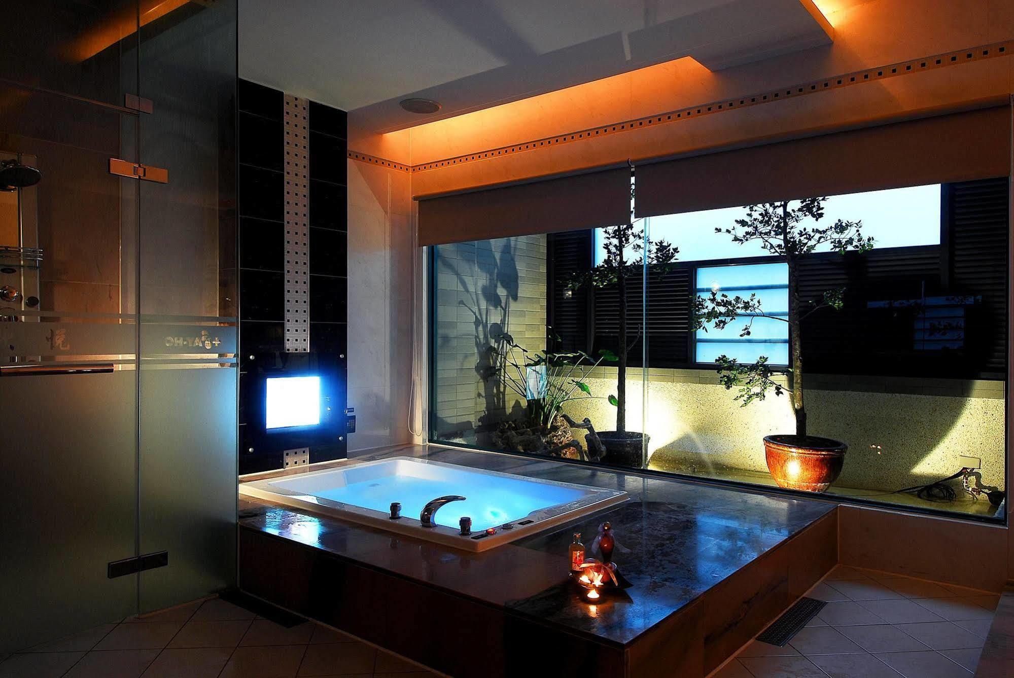All-Ur Boutique Motel -Chia Yi Branch Chiayi Buitenkant foto