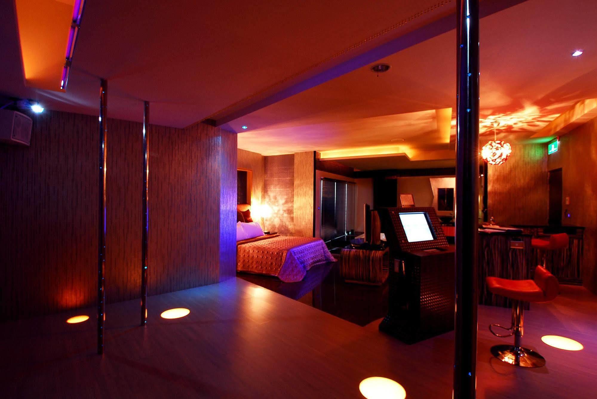 All-Ur Boutique Motel -Chia Yi Branch Chiayi Buitenkant foto